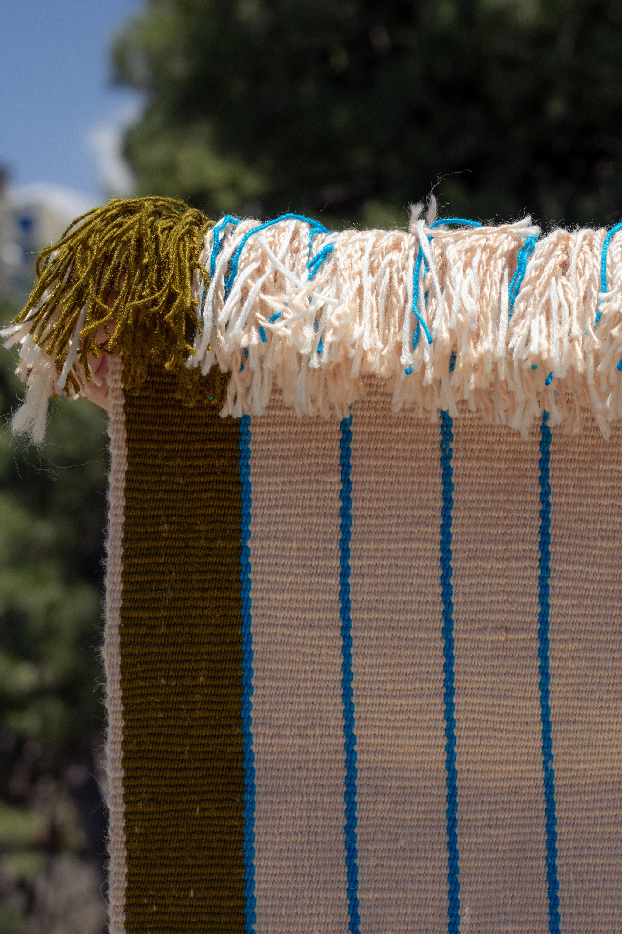 handwoven wool rug (red/green) - Image 3